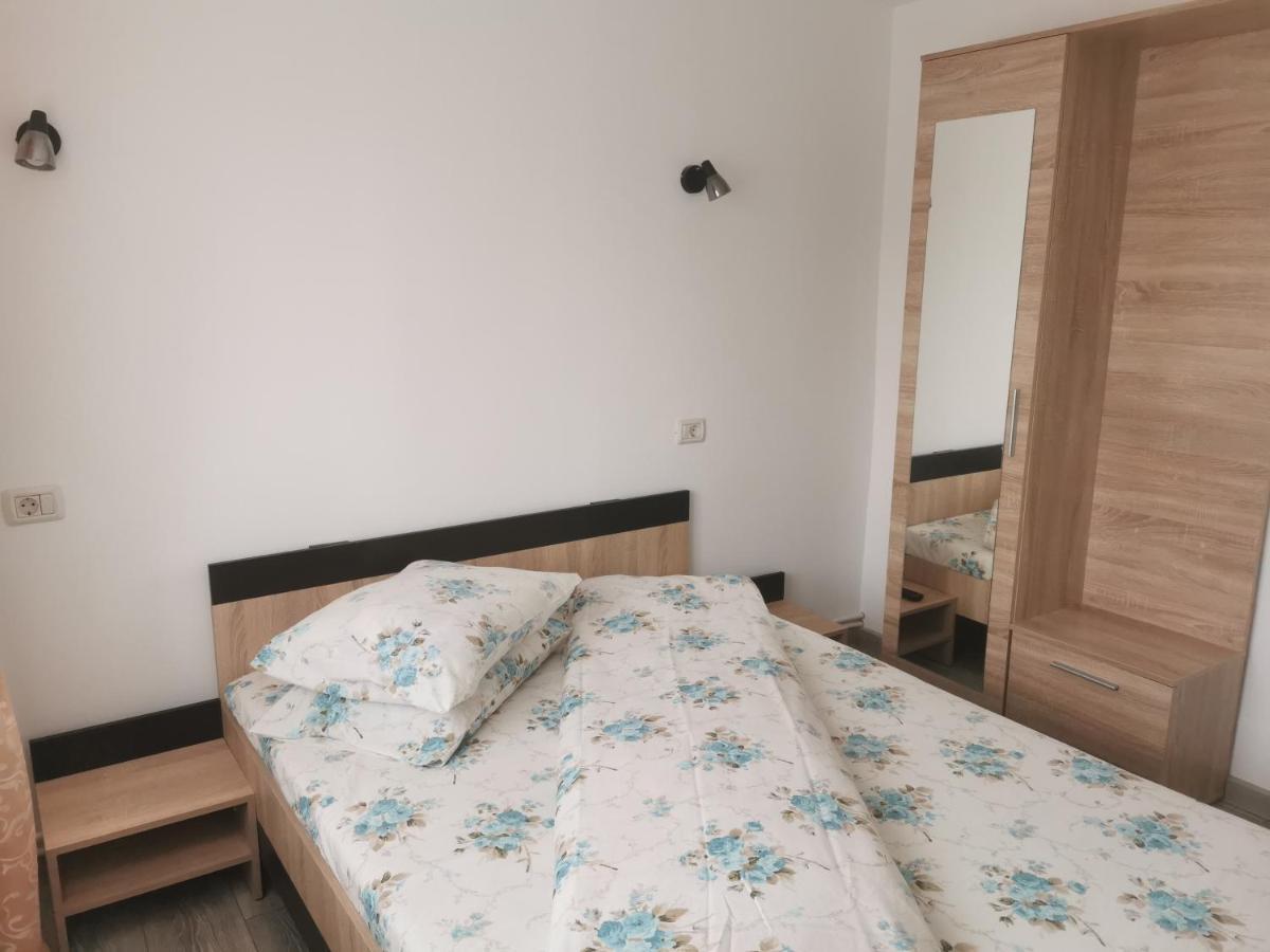 Casa Lidia Hotel Rîu de Mori Екстериор снимка