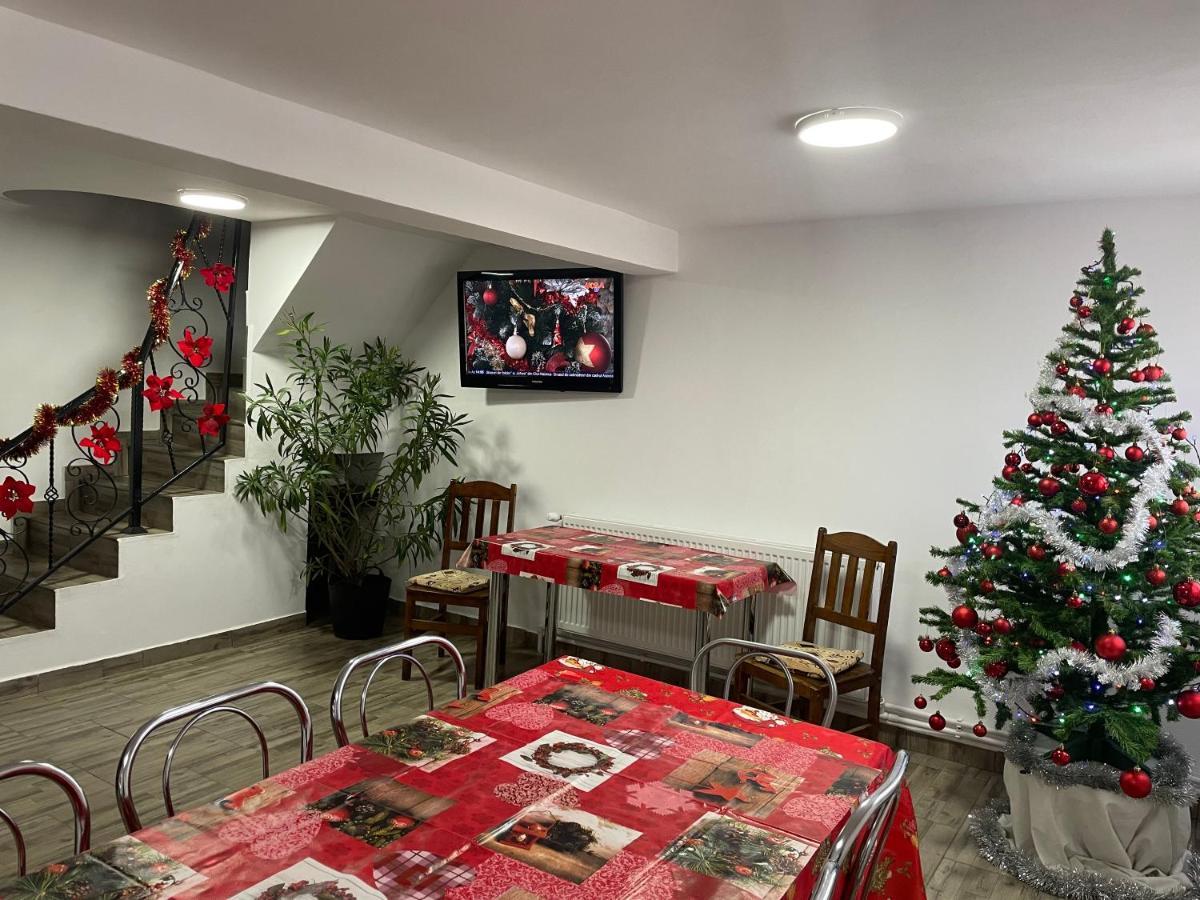 Casa Lidia Hotel Rîu de Mori Екстериор снимка