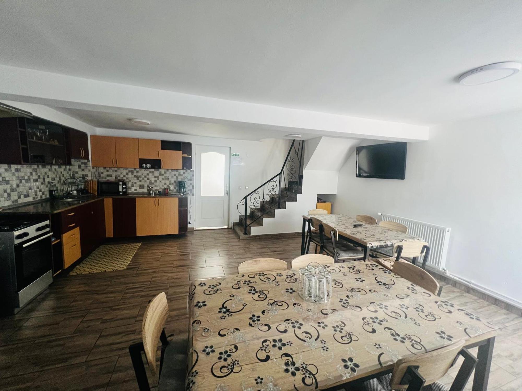 Casa Lidia Hotel Rîu de Mori Екстериор снимка