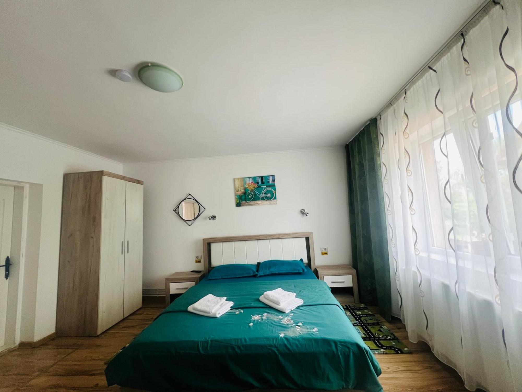 Casa Lidia Hotel Rîu de Mori Екстериор снимка