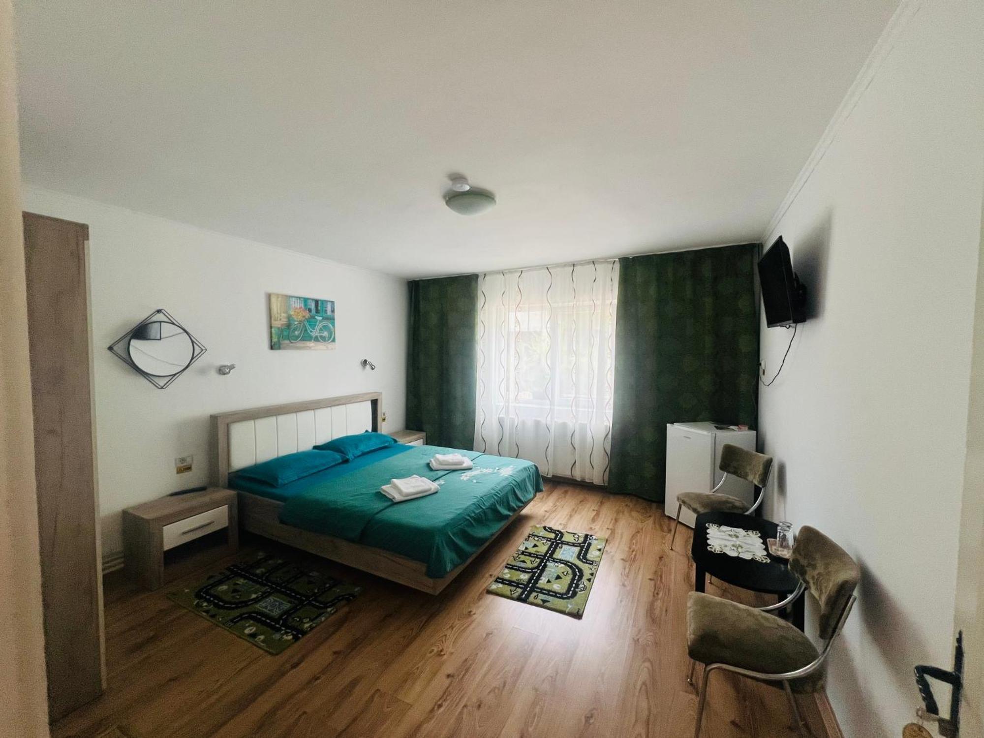 Casa Lidia Hotel Rîu de Mori Екстериор снимка